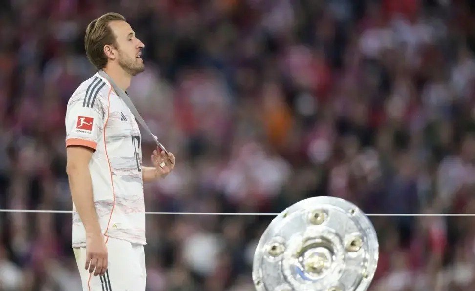 熊猫体育-出色防守首场状态出色，皇家马德里观众沸腾！，凯恩重返赛场比赛高潮迭起的简单介绍