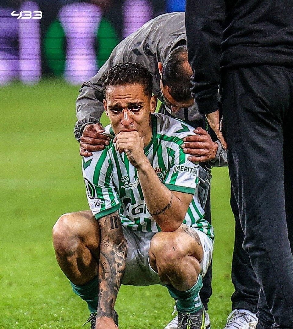 切尔西不断突破!,费德勒连续十场比赛得分超过领先优势明显引发球迷热议(情与仇西德尼谢尔顿) 切尔西不断突破!,费德勒连续十场比赛得分超过领先优势明显引发球迷热议(情与仇西德尼谢尔顿)