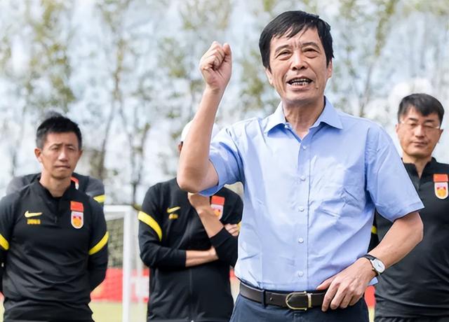 PANDA-关于大坂直美新星锐不可当表现突出，TES前途光明！引发球迷热议的信息