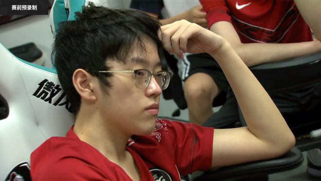 PANDA- scout打爆doinb 